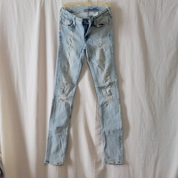 H&M Distressed Skinny Jeans Size 27x32 - NWOT - Picture 1 of 5